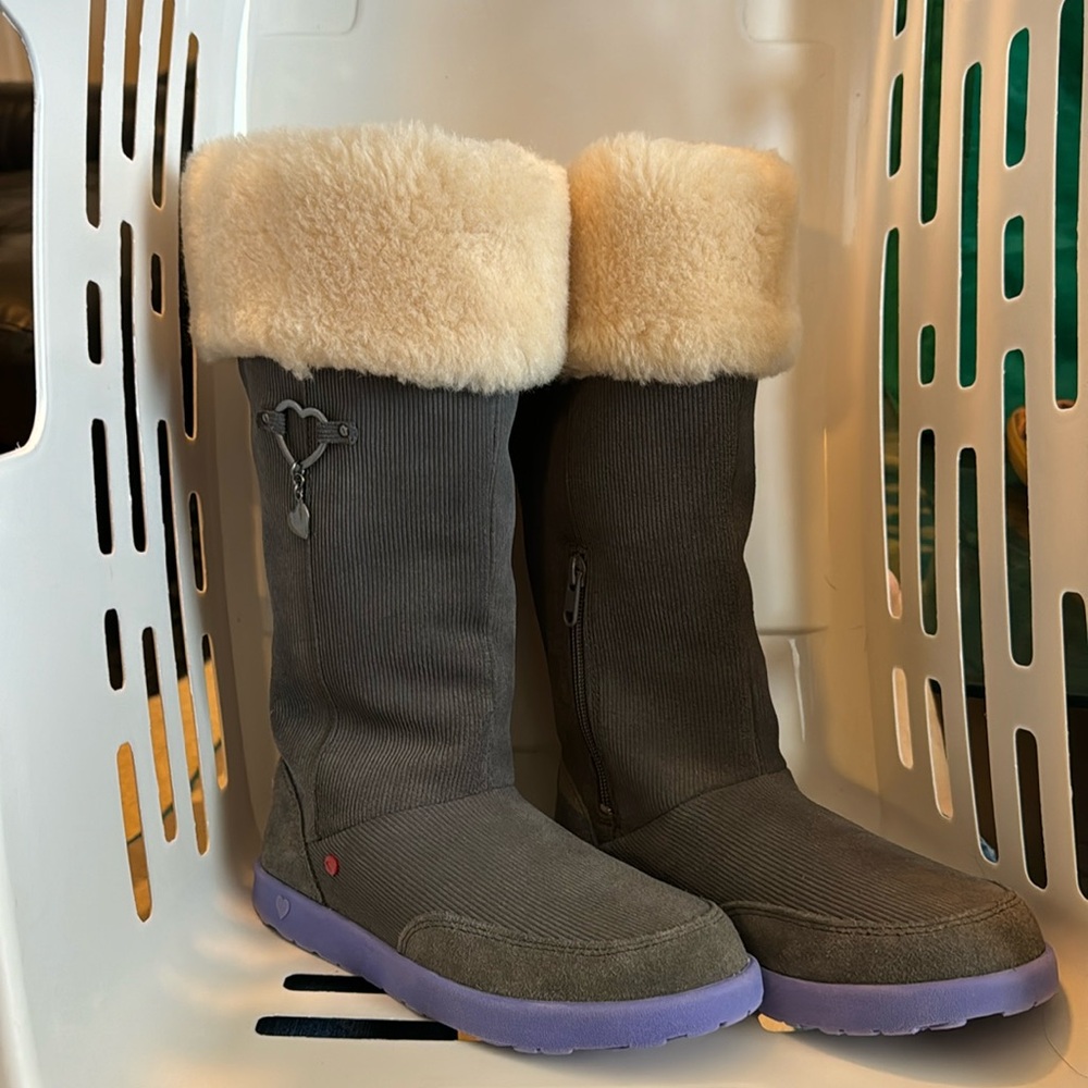 I Heart UGG Amber Plum Kitten Gray Purple Ribbed Tall Boots